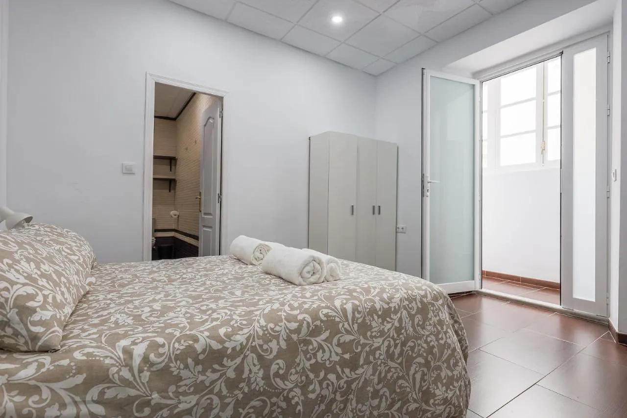 Gran Apartamento De Ensueño↑Calidades 5 Hab 2Baños Cádiz 0*,  España